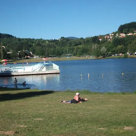 ベッド・アンド・ブレックファスト Au Vieux Logis 63 Saint-Rémy-sur-Durolle