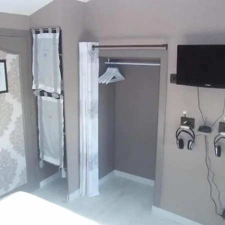 Au Vieux Logis 63 Alojamento de Acomodação e Pequeno-almoço