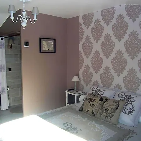 Au Vieux Logis 63 Nocleg ze śniadaniem 3*