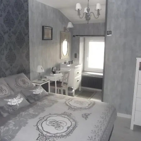 Nocleg ze śniadaniem Au Vieux Logis 63 Saint-Rémy-sur-Durolle