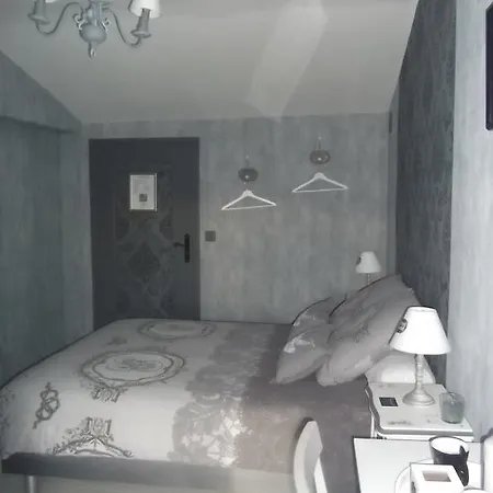 Au Vieux Logis 63 3* Saint-Rémy-sur-Durolle